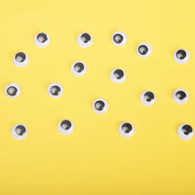 Jomnvo 600 Pieces Round Wiggle Googly Eyes Self Adhesive Googly Eyes DIY Scrapbooking Crafts (0.5cm)