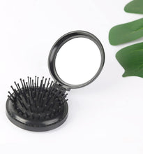 LEEQBCR 3 Packs Folding Travel Mirror with Hair Brushes Round Portable Pocket Hair Brush with Mini Mirror Comb for Women and Girls (Black)