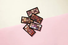 Makeup Revolution, Reloaded, Eyeshadow Palette, Highly Pigmented, Iconic 3.0, 15 Shades, Matte and Shimmer Finishes, 16.5g