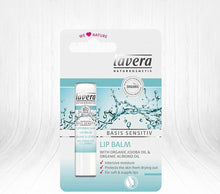 lavera basis sensitiv Lip Balm - with organic Jojoba-Oil & Almond-Oil - protects lips against drying out - for intensive moisture - for soft, smooth & supple lips - vegan - organic (1 x 4 g)