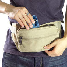 Neikafan 2 Pcs Silicone Razor Carrying Case Travel Silicone Razor Cover Safety Waterproof Razor Case for Manual Razor(Blue+Black)