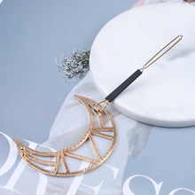 Cimenexe Bohemian Crescent Moon Hair Clip Half Moon Hairpin Geometric Hair Pin Clips Gold Moon Headwear Metal Decorative Hair Accessories Jewelry for Women and Girls