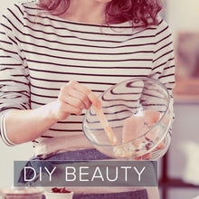 Naissance Cold Pressed Castor Oil (no. 217) - 870ml - for Eyelashes, Eyebrows, Beard, Hair Growth, Nails, Skin, Hexane Free