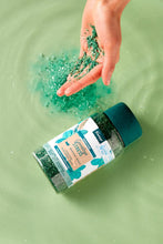 Kneipp Luisenhall Saline Bath Crystals Goodbye Stress - Natural Deep Salt with Natural Essential Rosemary Oil & Watermint Extract - Transforms Stress into Positive Energy - 600 g