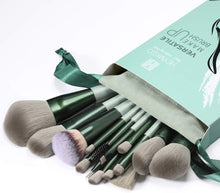 Makeup Brushes HEYMKGO 15pcs Premium Synthetic Bristles Green Conical Handle Kabuki Foundation Brush Makeup Sets Professional Portable Flannel Bag