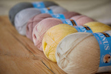 Hayfield Bonus DK Double Knitting, Baby Cream (855), 100g by Sirdar