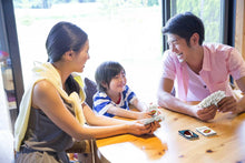 Mattel Games UNO Harry Potter Card Game, Movie-Themed Collectors Deck of 112 Cards with Hogwarts Character Images, Gift for Fans Ages 7 Years+, FNC42