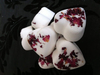 Premium 10 Wedding Favour Rose Heart Bath Bombs With Rose petals