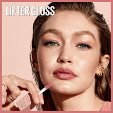 Maybelline New York Lifter Gloss, Plumping & Hydrating Lip Gloss with Hyaluronic Acid, 5.4 ml, Shade: 002, Ice