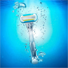 Gillette Venus Extra Smooth Women's Razor + 1 Razor Blade Refill, & Travel Case, Gift Set Ideas for Her/Mum, Platinum