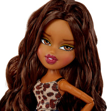 Bratz Goin' Out! Doll - Sasha - 1 Collectible Fashion Doll with Accessories, Comes With an Outfit, a Purse, a Pair of Sunglasses, and a Brush - Kids Toy - Great for Ages 6 and Older