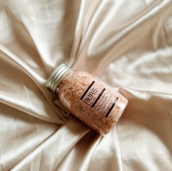 Himalayan Bath Salts from PURE Spa Skincare - Jar of Pink Salt with Natural Minerals for Exfoliating Skincare, Detox and Relaxation