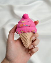 Holler and Glow Wanna Chill Ice Cream Shaped Bath Fizzer