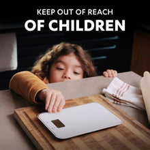 DURACELL 2025 Lithium Coin Batteries 3V (4 Pack) - Up to 70% Extra Life - Baby Secure Technology - For Use in Key Fobs, Fitness Watches and 3D Glasses - Baby Secure Packaging