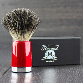 Haryali London Hand Assembled in Red Handle Black Badger Hair