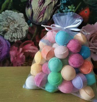 Mrs Bumblebaths -30 Mini Bath Bombs Marbles Chill Pills Fizzies Assorted Mixed Assortment Wedding Favours Organza Bag Gift Wrapped Set