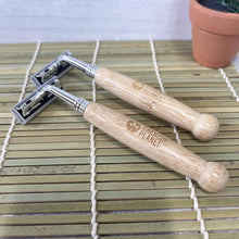 Natural Bamboo Razor with Replaceable Blades (2)