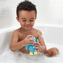 Munchkin Wind Up Swimming Penguing Scuba Buddy Bath Toy  Fun & Interactive Bath Toys for Children and Toddlers  Baby Essentials  Penguin