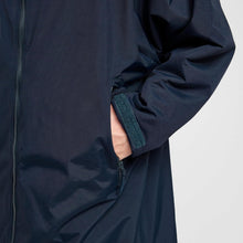 FREESPIRIT Aquarobe Pro Jacket with Hood, Deep-Pile Fleece Lining & 2 Zipped Pockets, Waterproof & Oversized Unisex Drying & Changing Robe, Watersports, Wild Swimming, Surfing, 5000mm HH