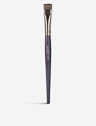 220 eyeshadow finishing brush