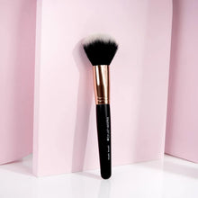 brushworks Blush Brush