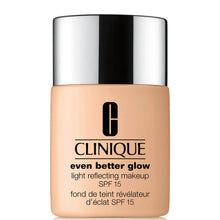 Clinique Even Better Glow Light Reflecting Makeup SPF15 30ml (Various Shades)