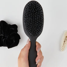 Beauty Works Medium Oval Brush