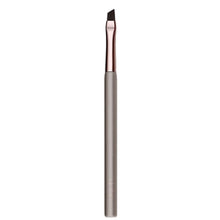 delilah Angled Liner Brush