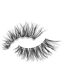 Eylure Pre-Glued Fluttery Light 008 Lash