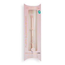 Makeup Revolution Create Fluffy Blending Brush R4