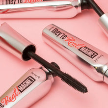 benefit Theyre Real Magnet Extreme Lengthening and Powerful Lifting Mascara Mini - Supercharged Black 4.5g