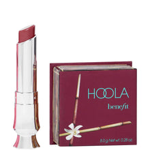 benefit Lets Kiss and Hoola Colour Lip Balm and Matte Bronzer Duo (Worth £46.00)