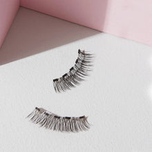 Lola's Lashes Rose Quartz Magnetic Eyelash Kit - Black Eyeliner