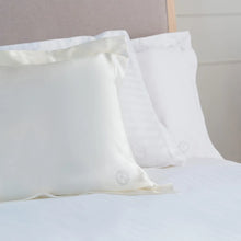 ESPA Home Oxford Edge Silk Pillowcase - Pearl White