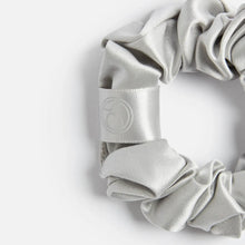 ESPA Home Silk Scrunchie - Pearl White & Moonlight Grey