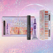 Urban Decay Naked Cyber with Icons Gift set (Worth £86.50)