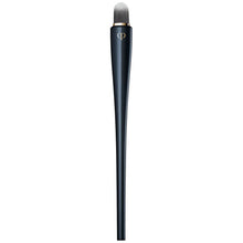 Cl de Peau Beaut Concealer Brush