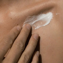 Alpha-H Daily Essential Moisturiser SPF 50+ with Vitamin E