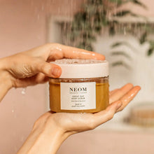 NEOM Real Luxury Body Scrub 332g