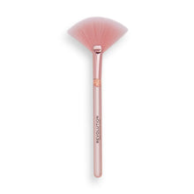 Makeup Revolution Create Full Coverage Foundation Brush R26