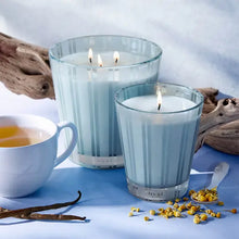 NEST New York Driftwood and Chamomile Scented Candle 600g