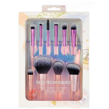 Real Techniques Travel Fantasy Mini Brush Set (Worth £41.91)