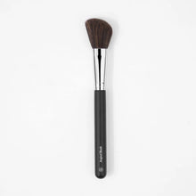 BH Cosmetics Angled Blush Brush