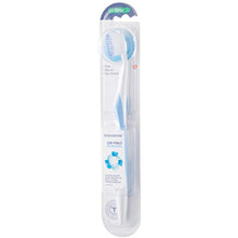 Sensodyne versatile protection toothbrush medium