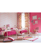 Harlequin Best Of Friends Wallpaper, 110549