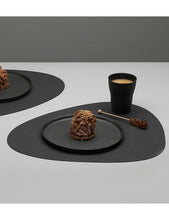 Curve nupo anthracite table mat