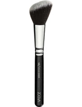 128 Cream Cheek Brush