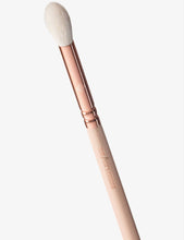 Rose Golden 228 Luxe Crease Brush