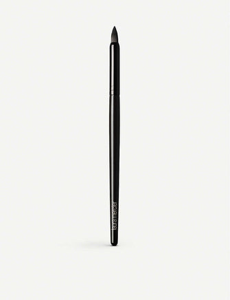 Smoky eyeliner brush