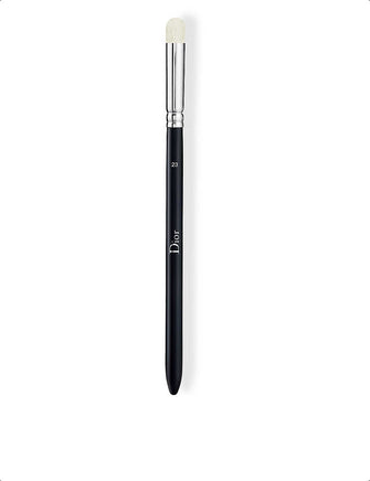 Backstage Large Eyeshadow Blending Brush 23